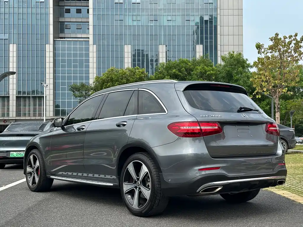 Mercedes-Benz GLC 2019 — фото 11