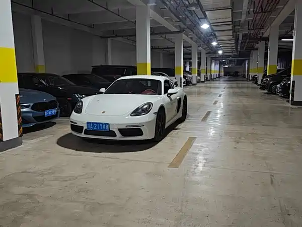 Porsche 718 2024