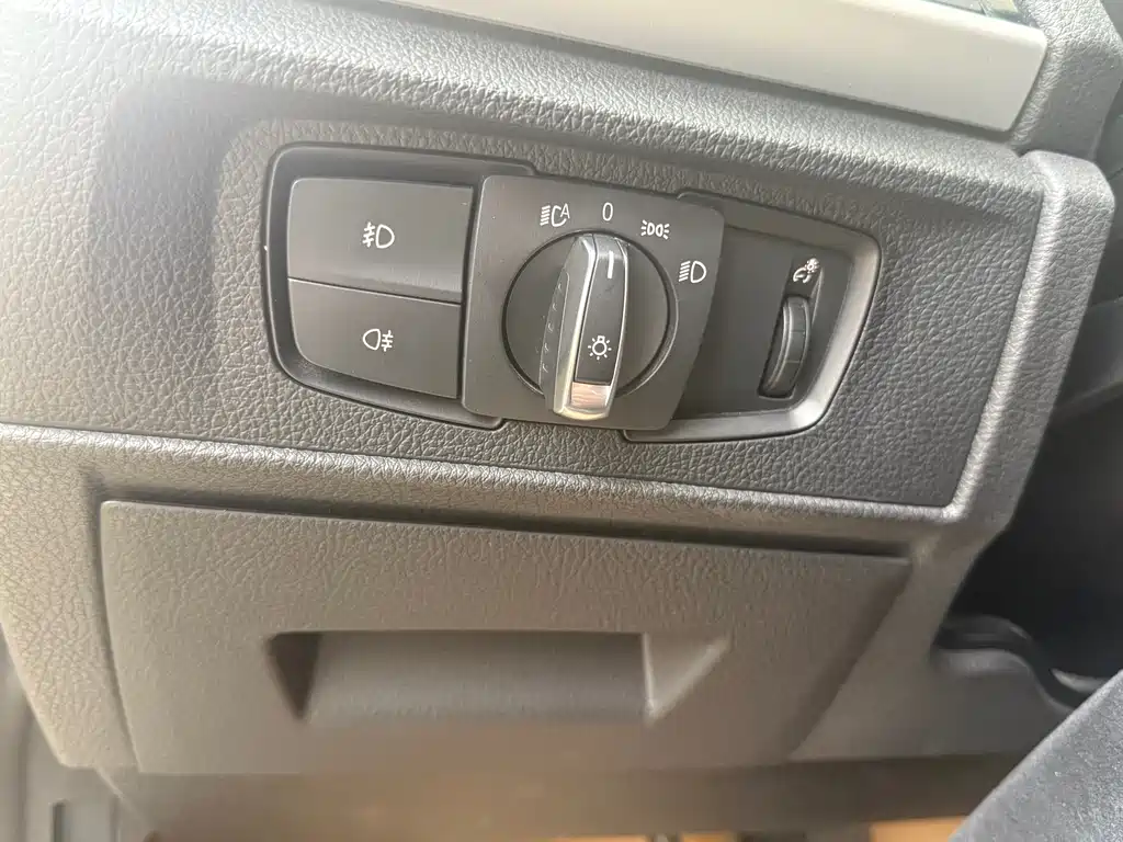 BMW 1 Series 2014 — фото 10