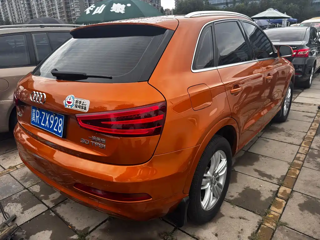 Audi Q3 2016 — фото 11