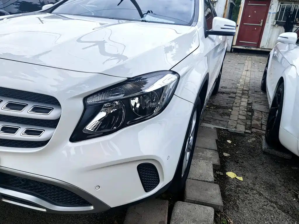 Mercedes-Benz GLA 2018 — фото 4