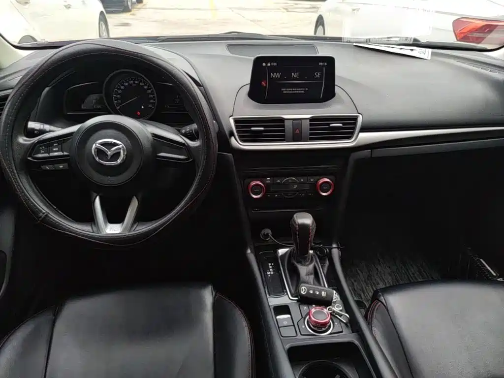 Mazda 3 Angkesela 2017 — фото 10