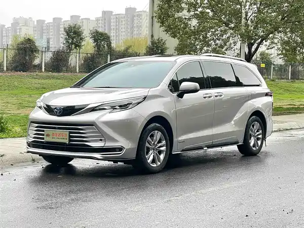 Toyota Sienna 2021