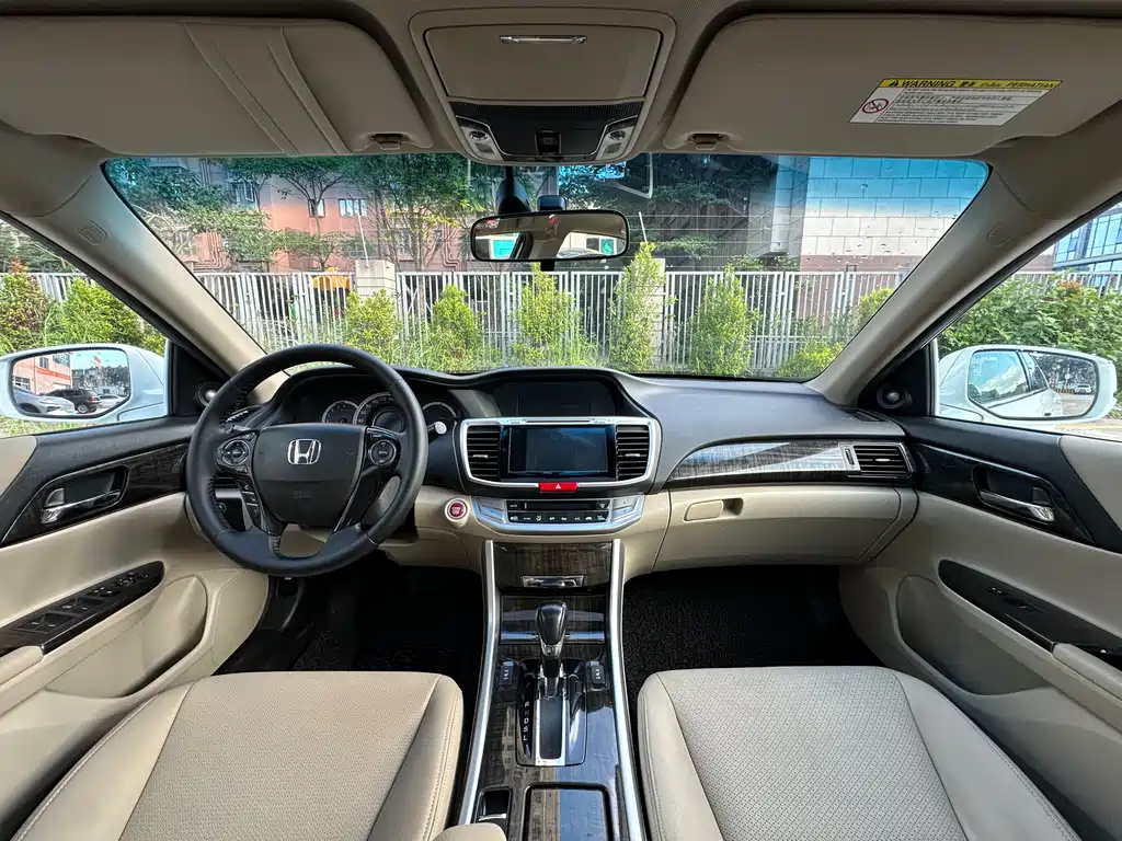 Honda Accord 2015 — фото 6