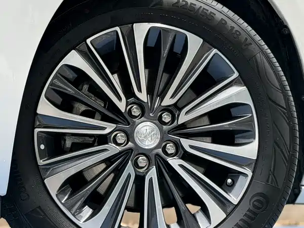 Buick GL8 2023