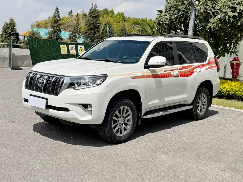 Toyota Prado 2018 — фото 1