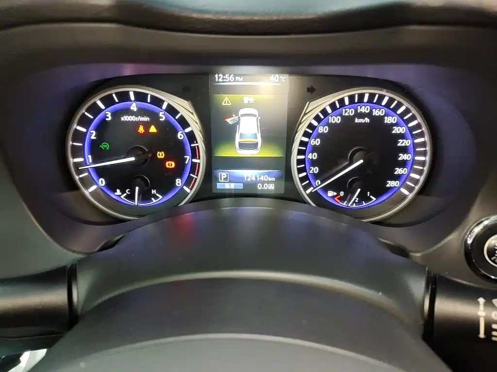 Infiniti Q50L 2015 — фото 12