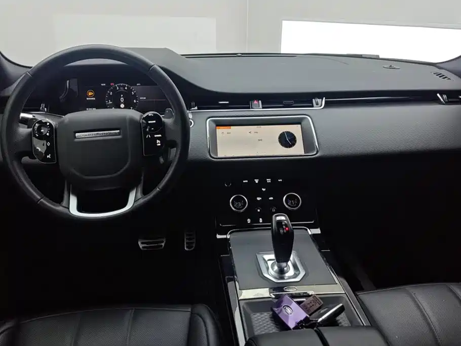 Land Rover Range Rover Evoque 2021 — фото 12