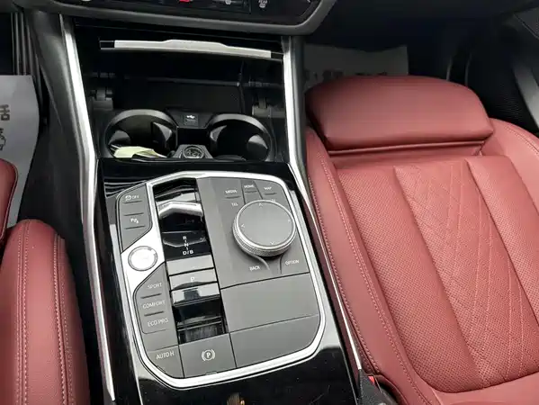 BMW i3 2024