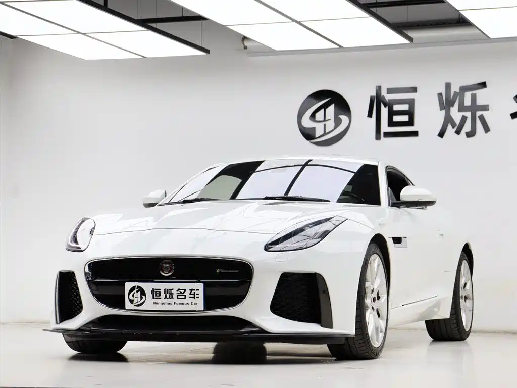 Jaguar F-TYPE 2019 — фото 26