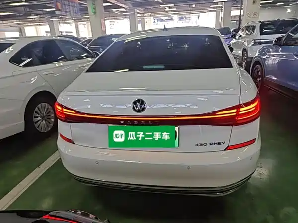 Volkswagen Passat Plug-In Hybrid 2022