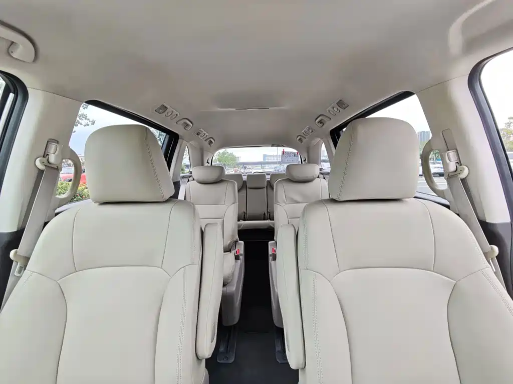 Honda Odyssey 2015 — фото 10