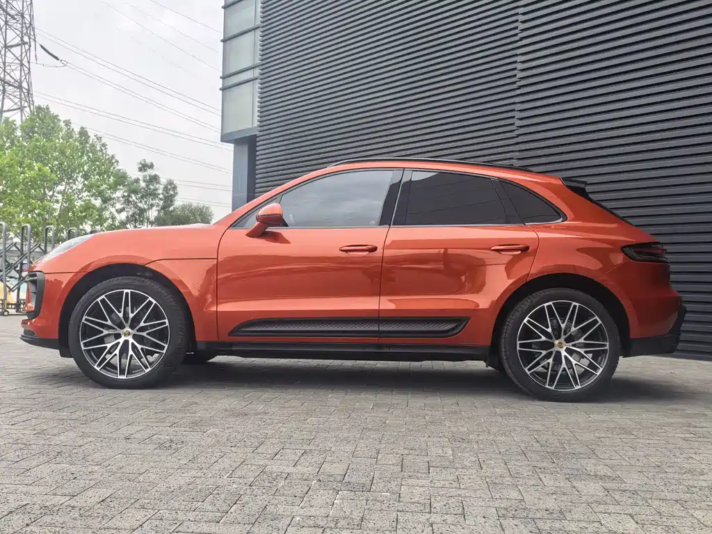 Porsche Macan 2023 — фото 6