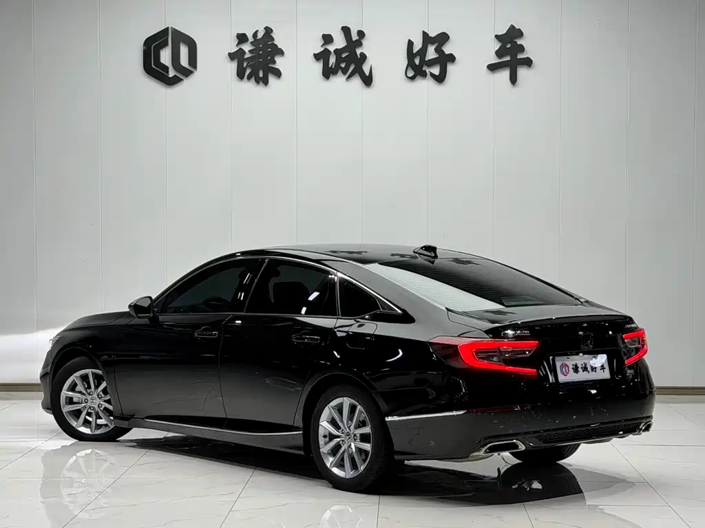 Honda Accord 2023 — фото 7