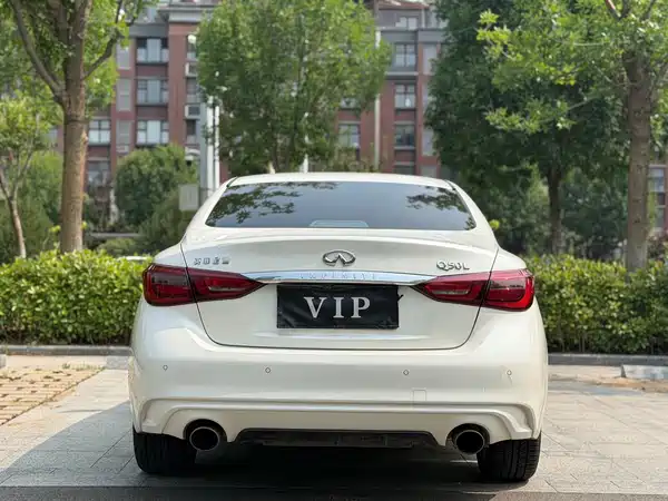 Infiniti Q50L 2020
