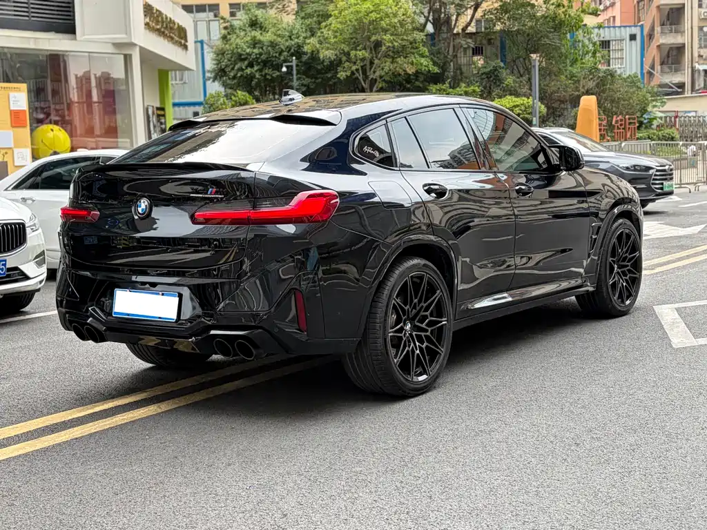 BMW X4 M 2023 — фото 10