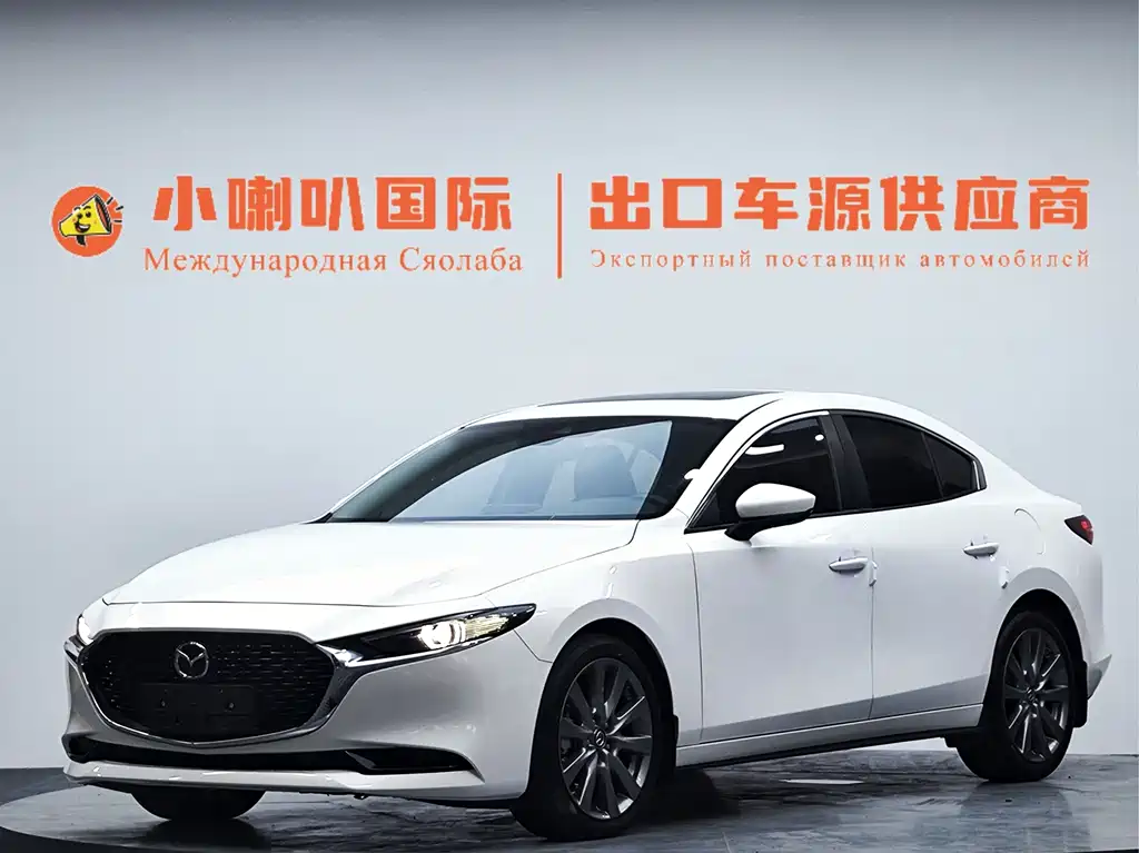 Mazda 3 Axela 2023 — фото 1