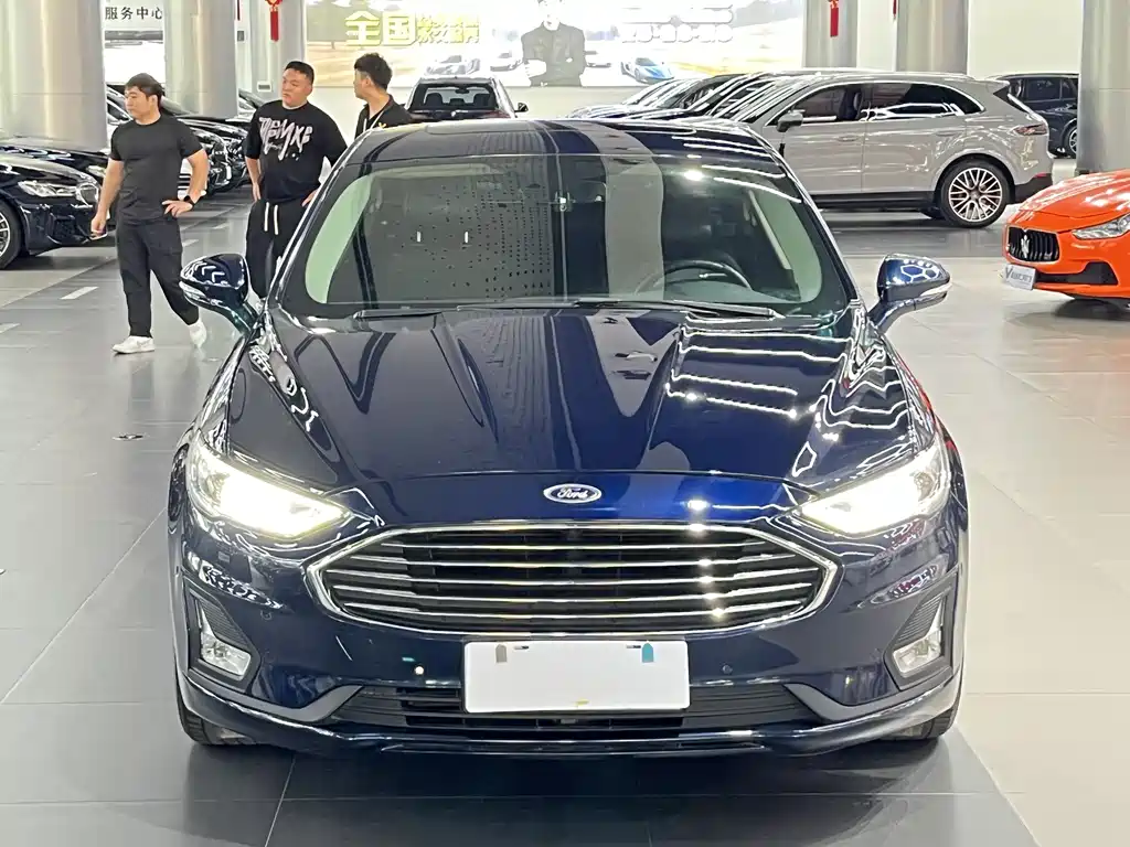 Ford Mondeo 2020 — фото 2