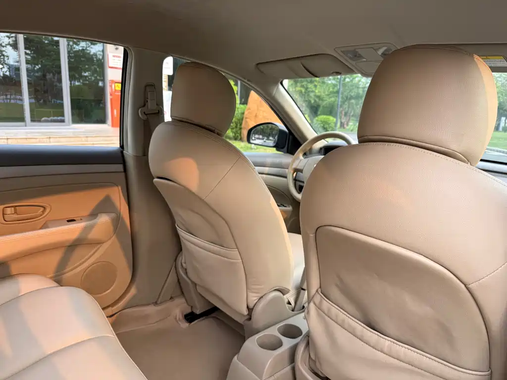 Nissan Sylphy 2017 — фото 16