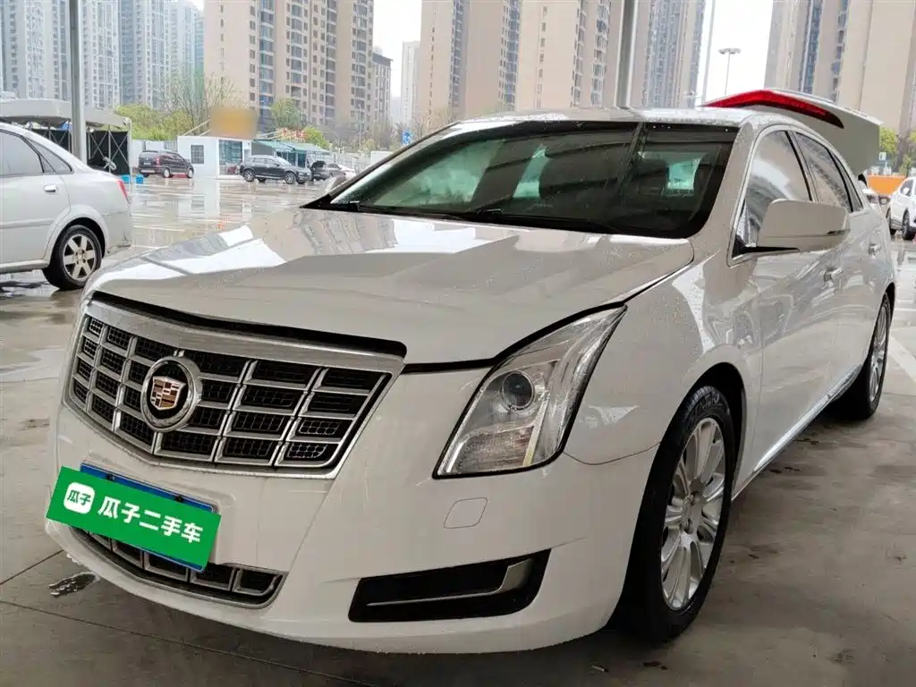 Cadillac XTS 2015 — фото 2