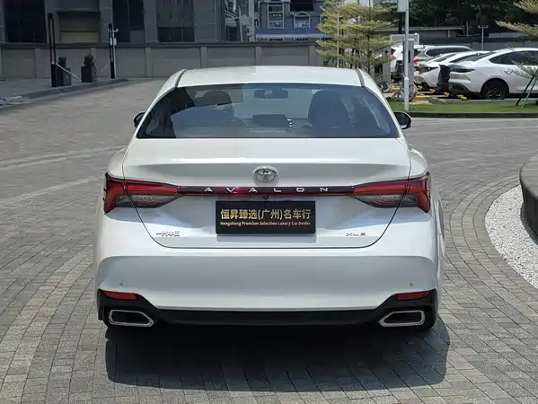 Toyota Avalon 2020