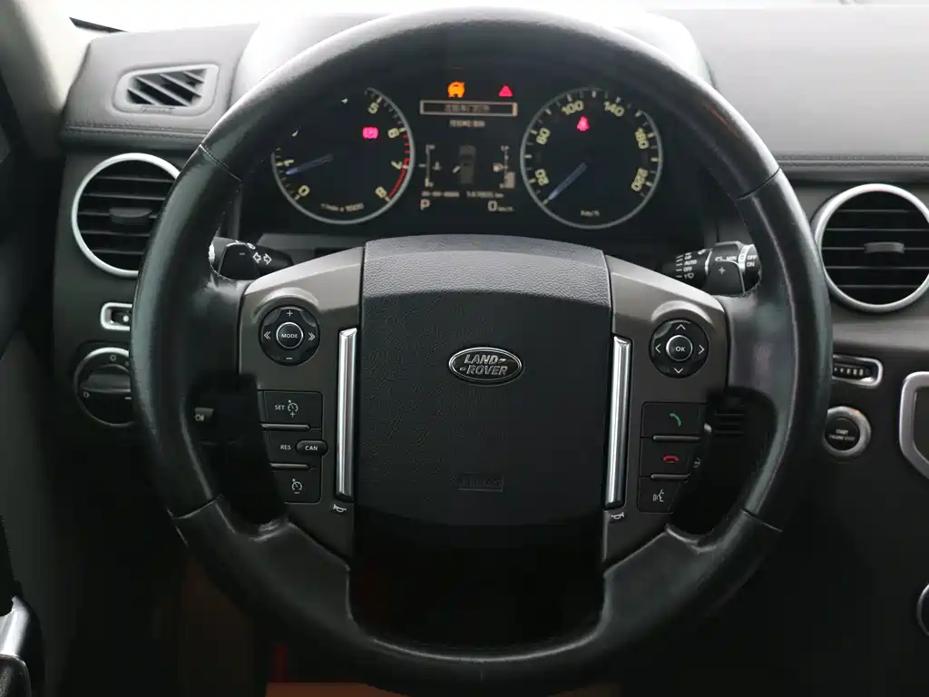 Land Rover Discovery 2016 — фото 13