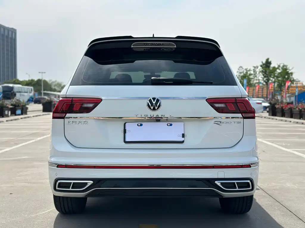 Volkswagen Tiguan L 2024 — фото 5