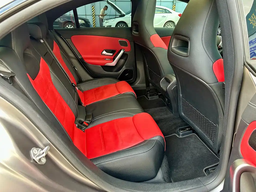 Mercedes-Benz CLA AMG 2021 — фото 11