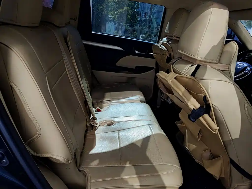 Toyota Highlander 2019 — фото 11