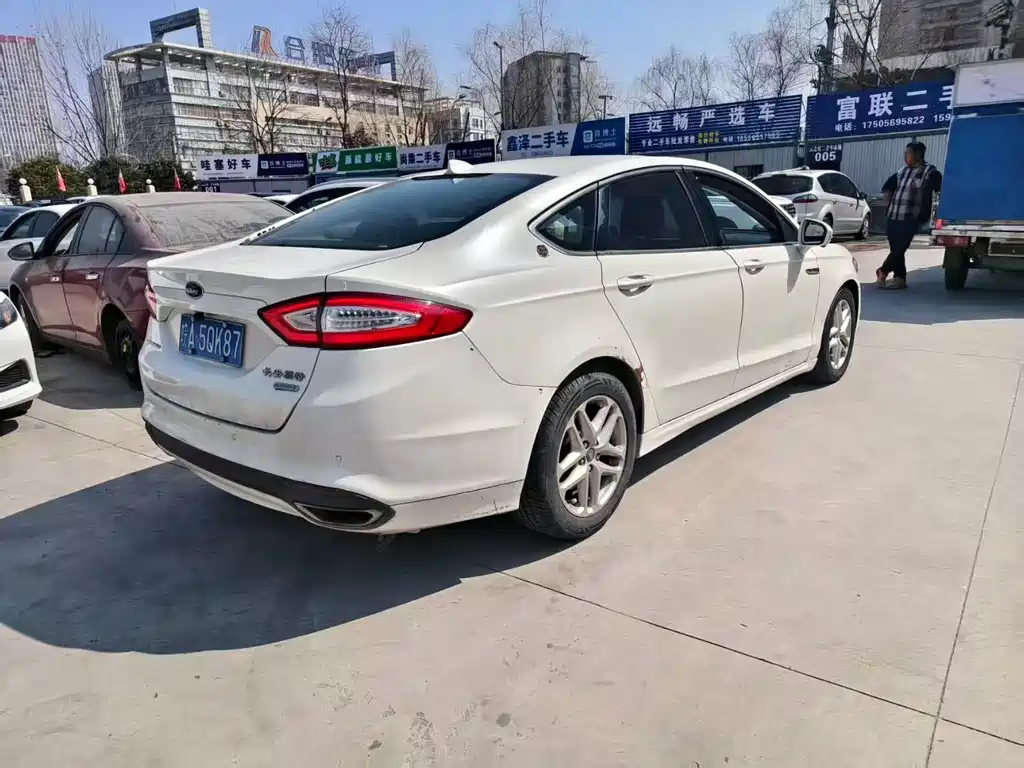 Ford Mondeo 2016 — фото 3