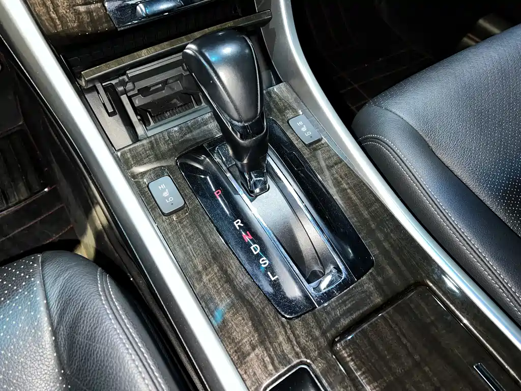 Honda Accord 2014 — фото 12