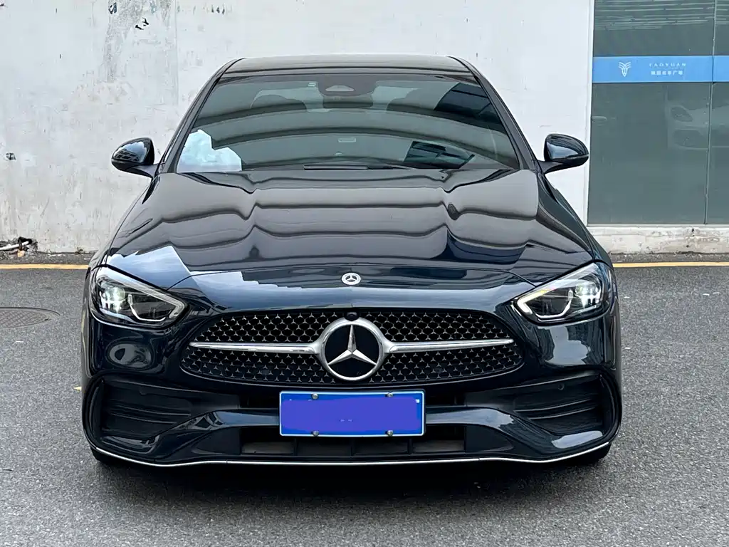 Mercedes-Benz C-Class 2024 — фото 11