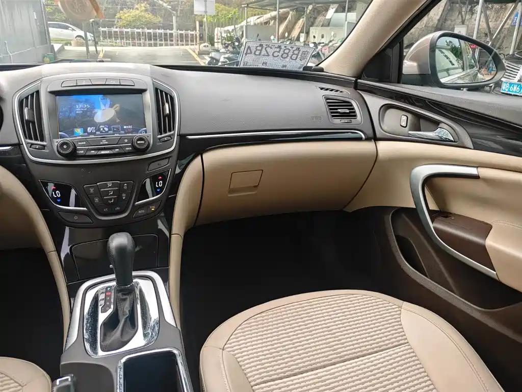 Buick Regal 2014 — фото 10