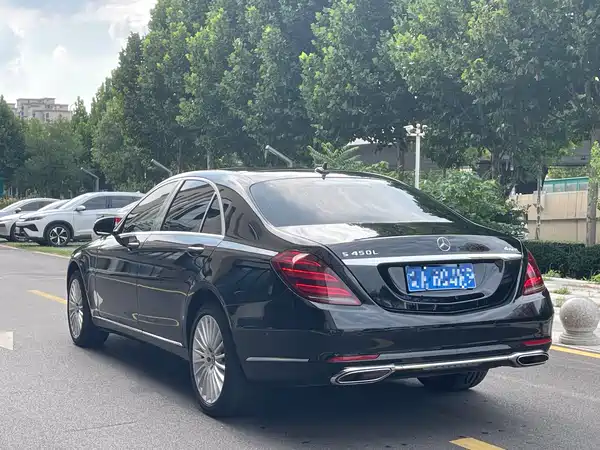 Mercedes-Benz S-Class 2020
