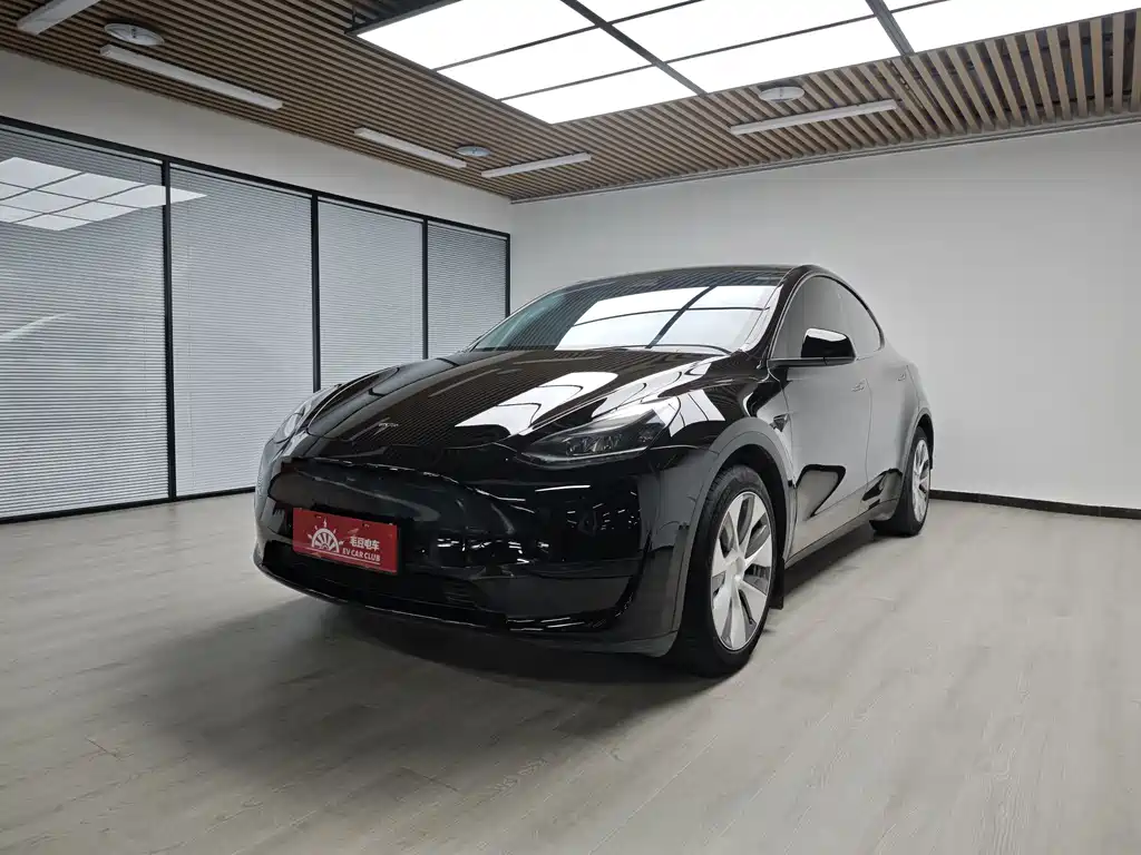 Tesla Model Y 2022 — фото 1