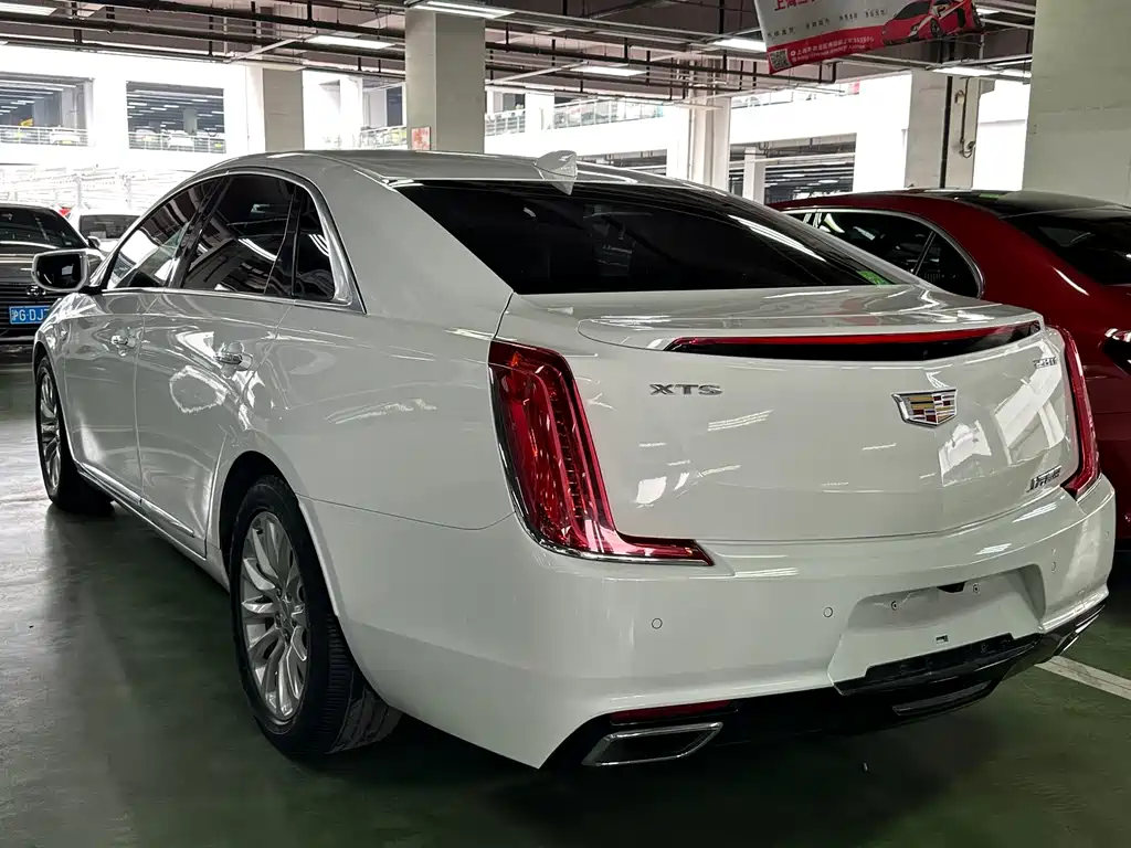Cadillac XTS 2019 — фото 11