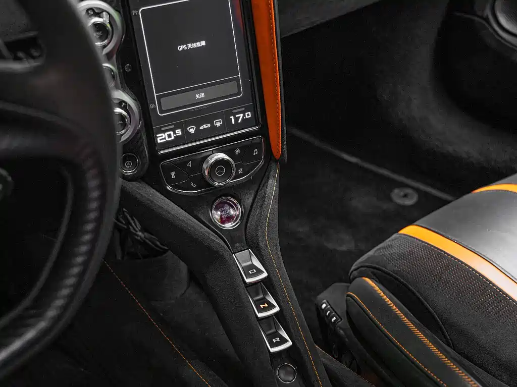 McLaren 720S 2018 — фото 13