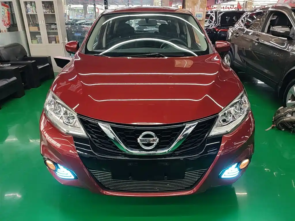 Nissan Tiida 2016 — фото 3