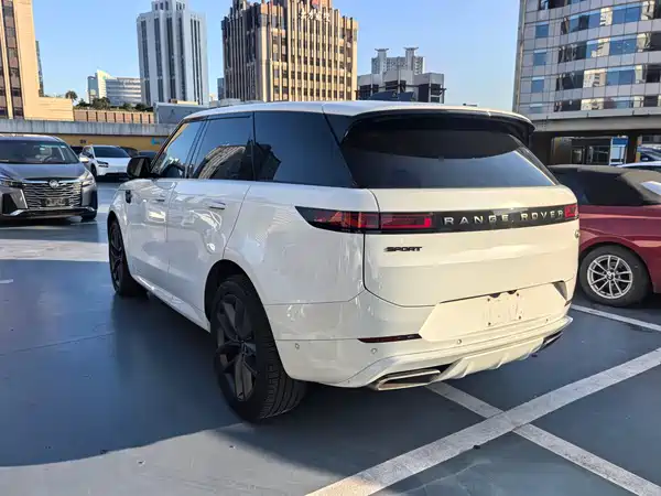 Land Rover Range Rover Sport 2025