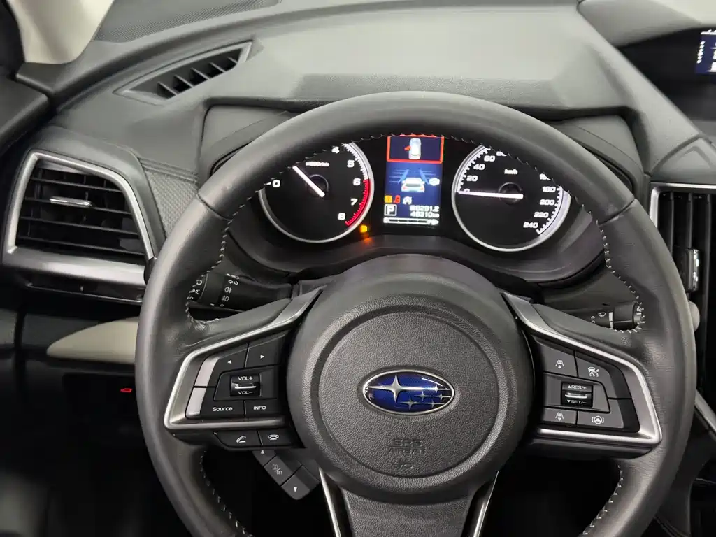Subaru Forester 2023 — фото 15