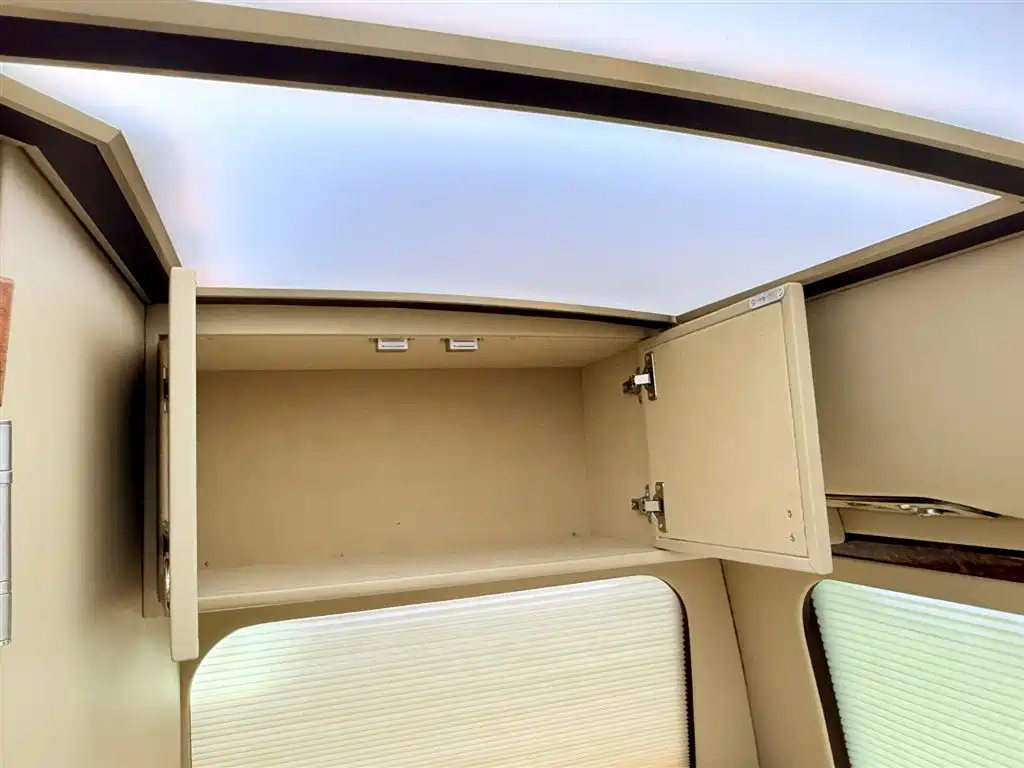 Toyota Coaster 2020 — фото 29