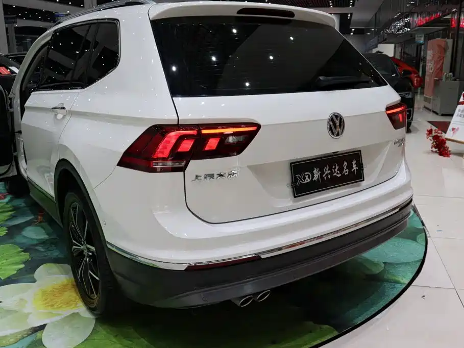 Volkswagen Tiguan L 2021 — фото 22