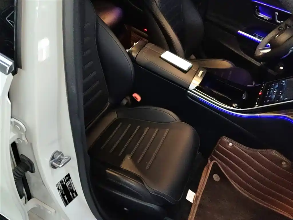 Mercedes-Benz C-Class 2022 — фото 25