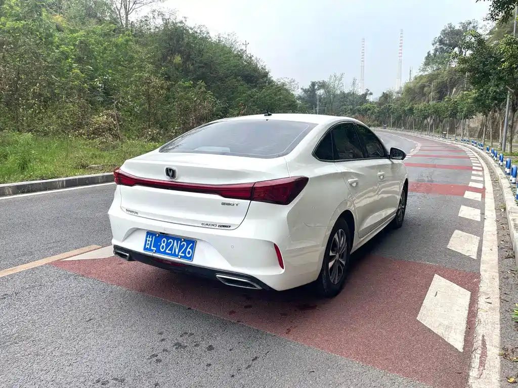 Changan Eado 2025 — фото 13