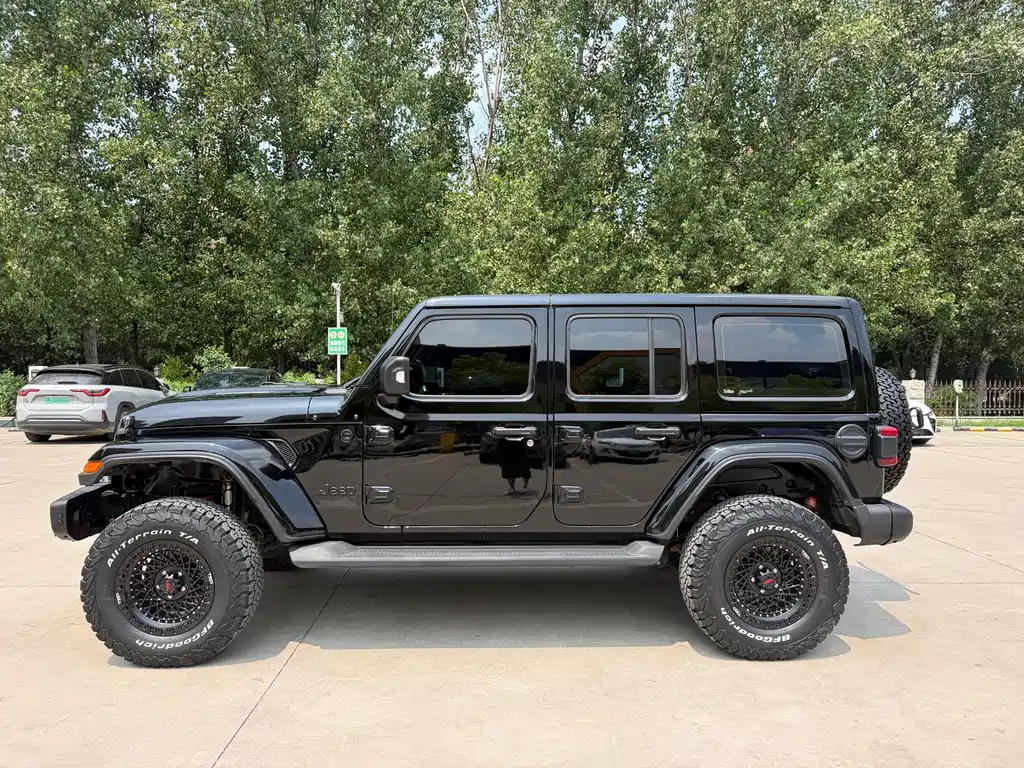 Jeep Wrangler 2022 — фото 3
