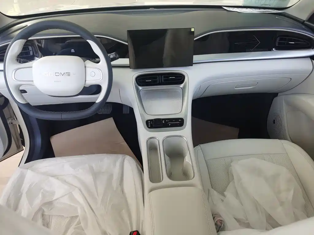 Geely Galaxy Starwish 2025 — фото 8