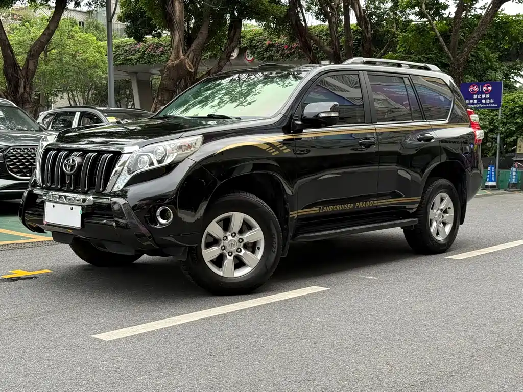 Toyota Prado 2017 — фото 1