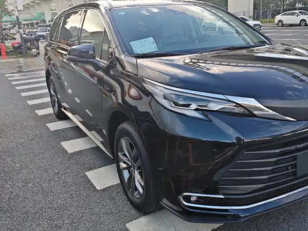 Toyota Sienna 2026