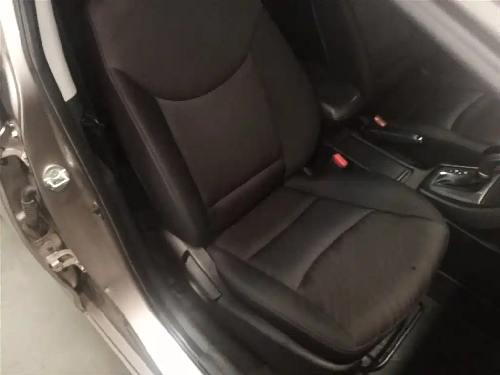 Hyundai Elantra Langdong 2015 — фото 25