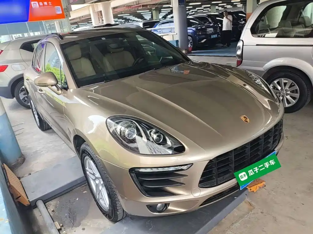 Porsche Macan 2016 — фото 24